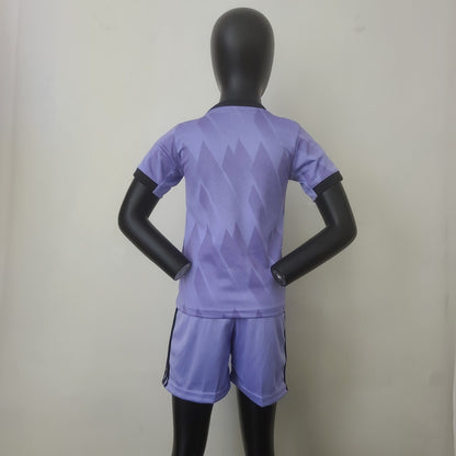 Kit Infantil Reserva Real Madrid 22/23