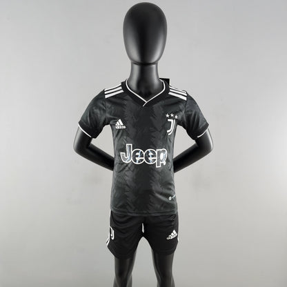 Kit Infantil Juventus Reserva 22/23