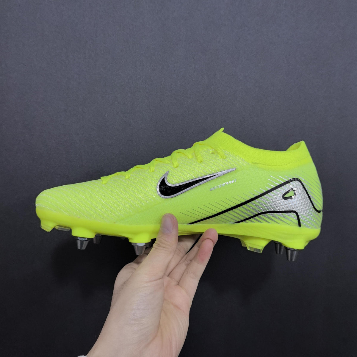 Nike Mercurial - Travas Mistas