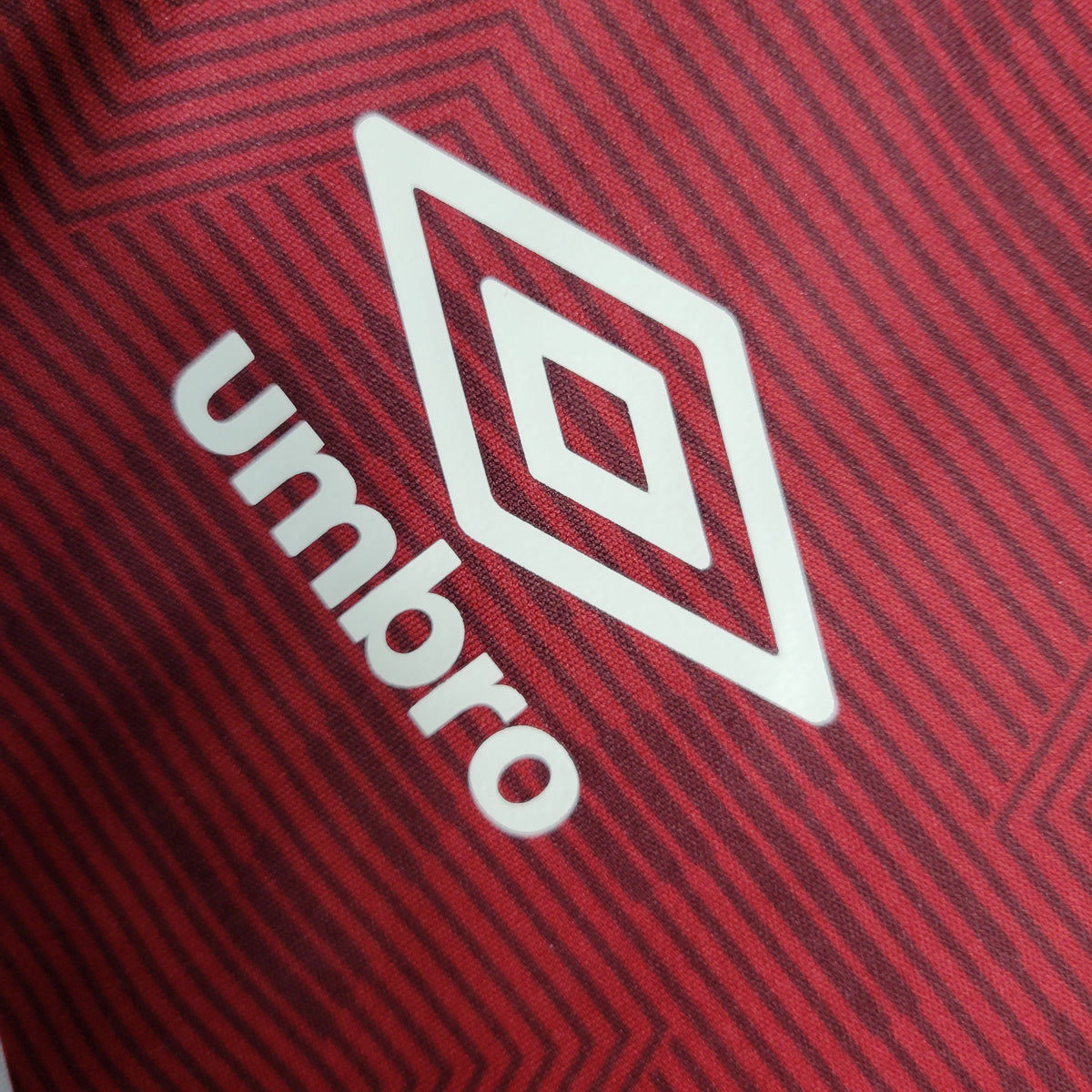 Camisa de Treino Fluminense 23/24 - Umbro Masculina Torcedor - Lançamento