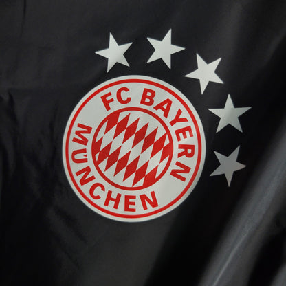 Jaqueta Bobojaco Bayern de Munique 23/24 Adidas