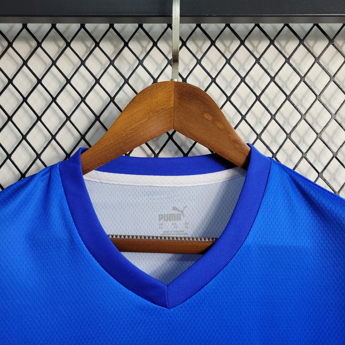 Camisa Olympique de Marseille 23/24 - Puma Torcedor Masculina - Lançamento