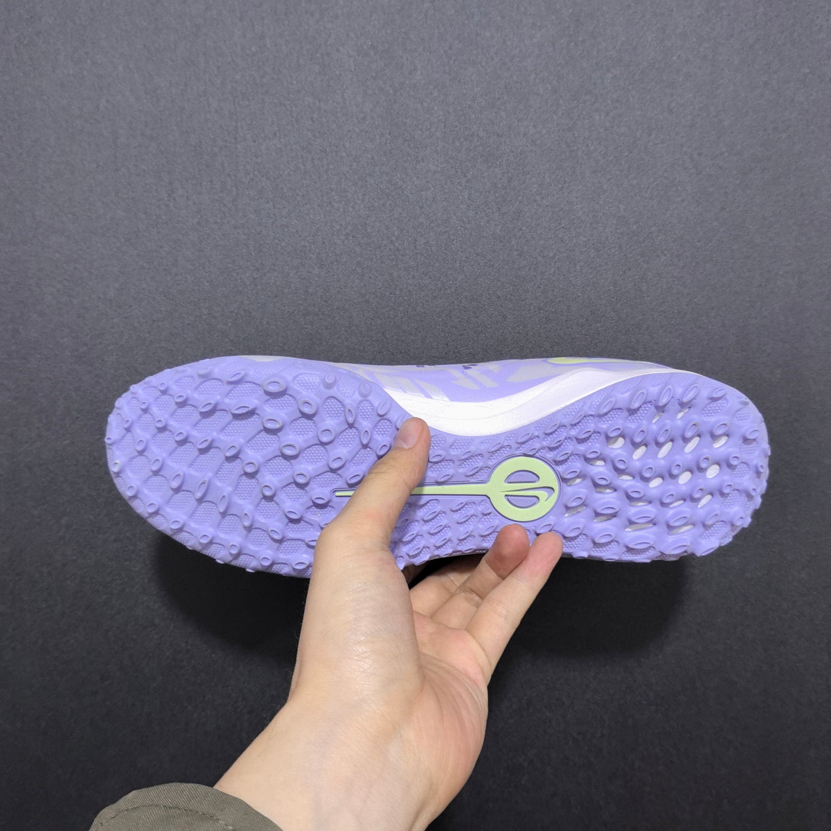 Nike Tiempo - Society