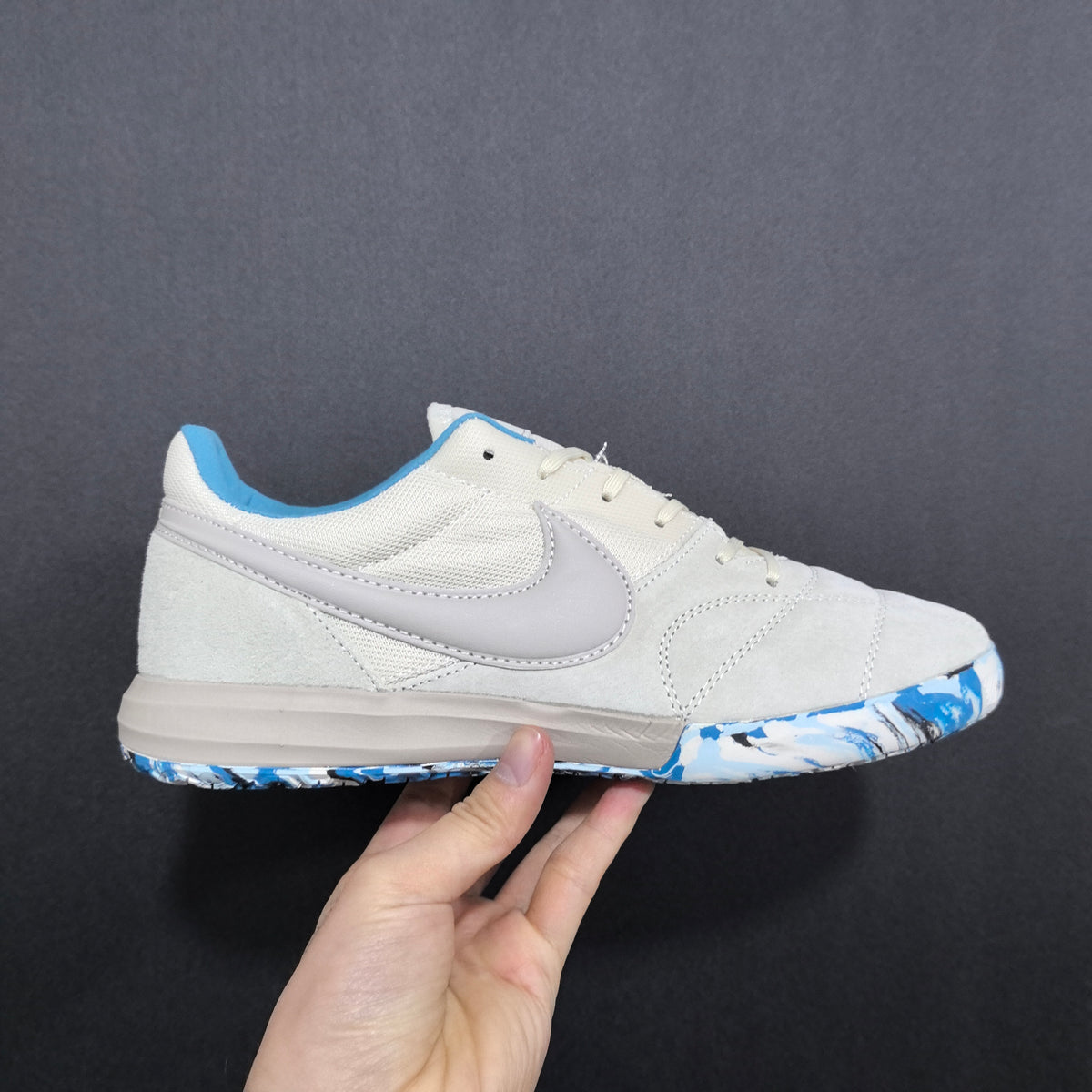 NIKE GATO