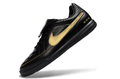 Nike Tiempo R10 preta com dourado