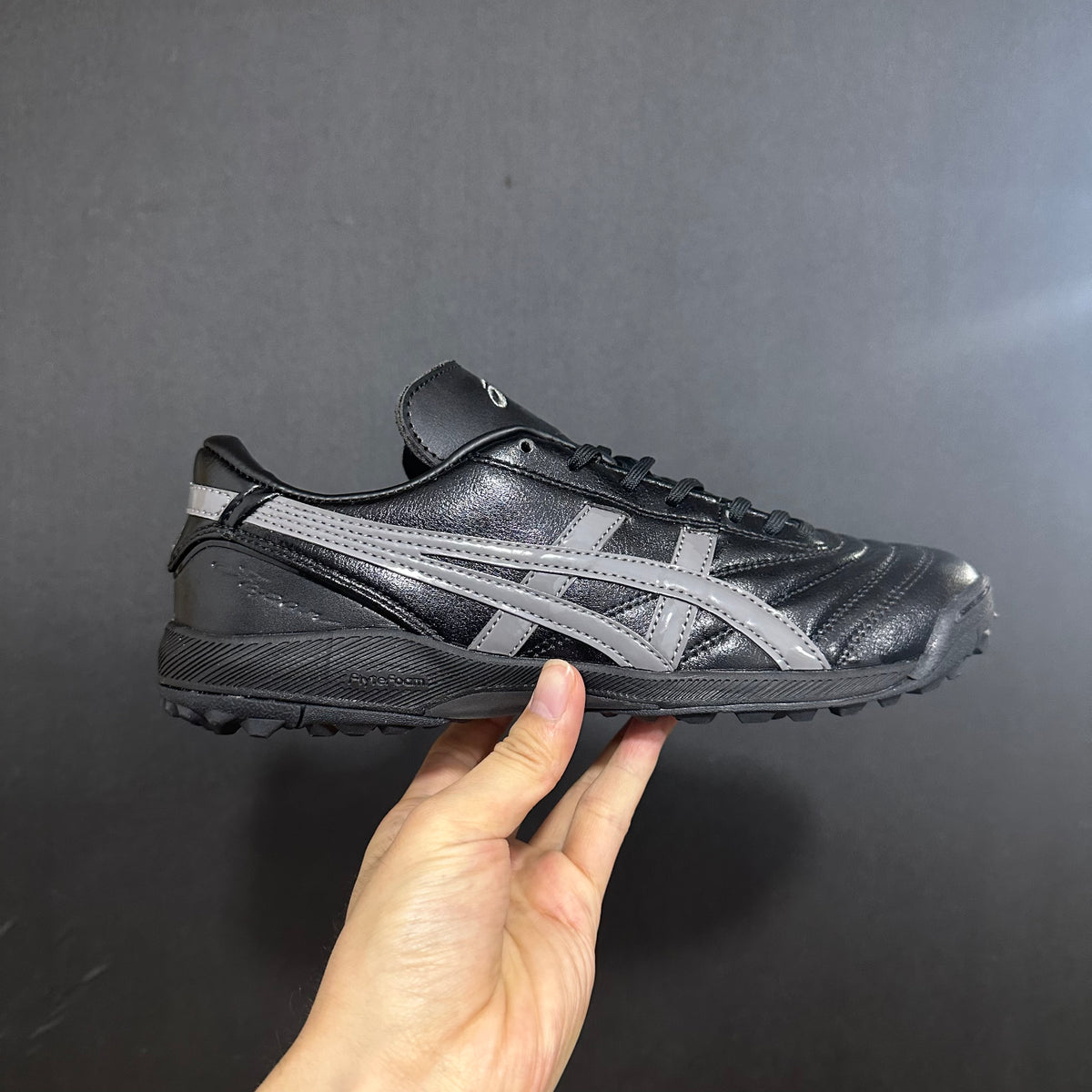 Asics Japão - Sociedade