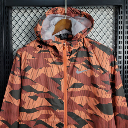 Jaqueta Corta-Vento Nike Camuflada 23/24