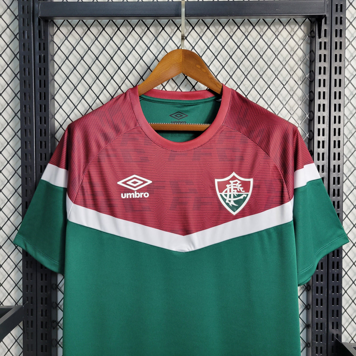 Camisa de Treino Fluminense 23/24 - Umbro Masculina Torcedor - Lançamento