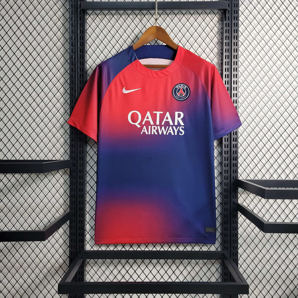 Camisa de Treino do PSG Vermelha e Azul 23/24