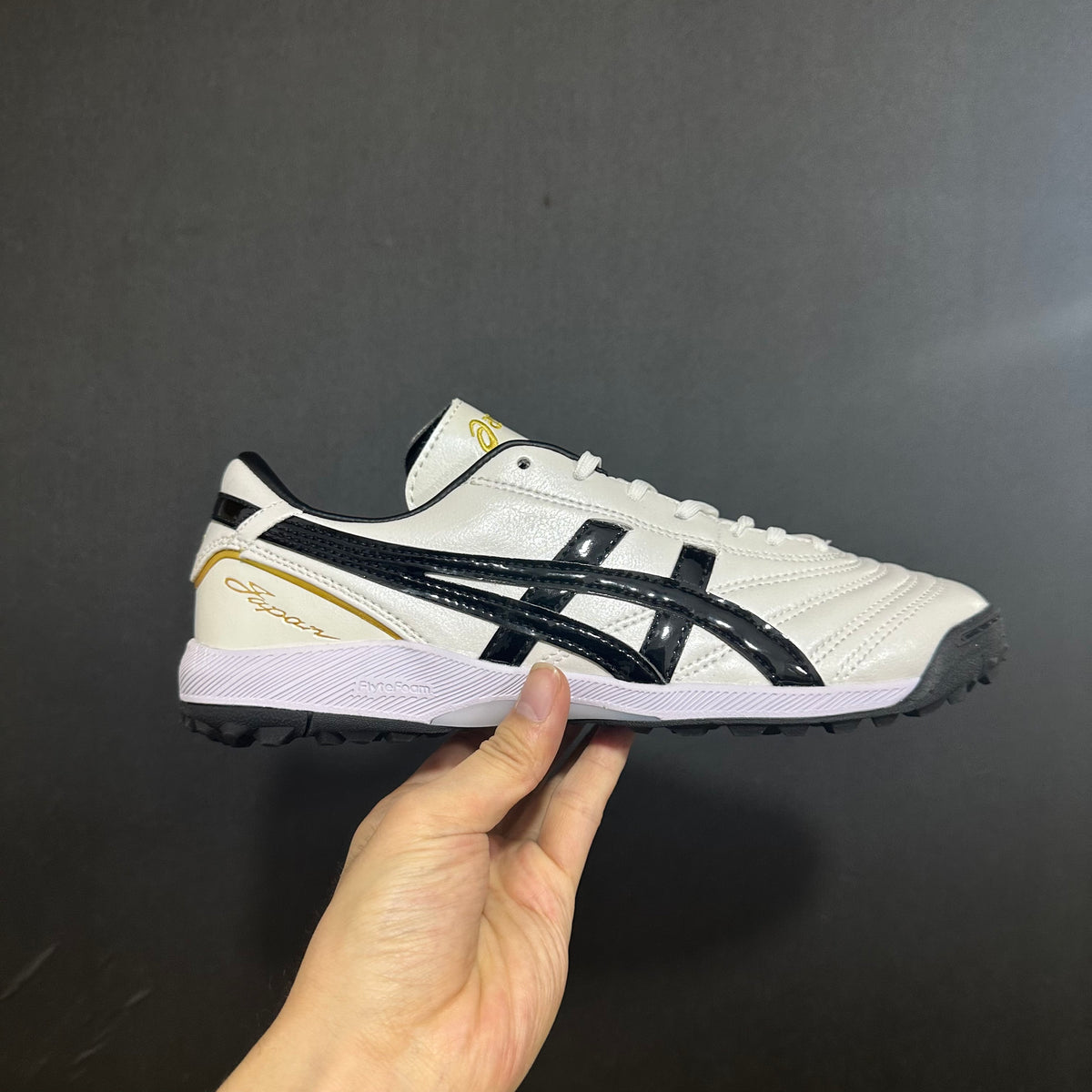 Asics Japão - Sociedade