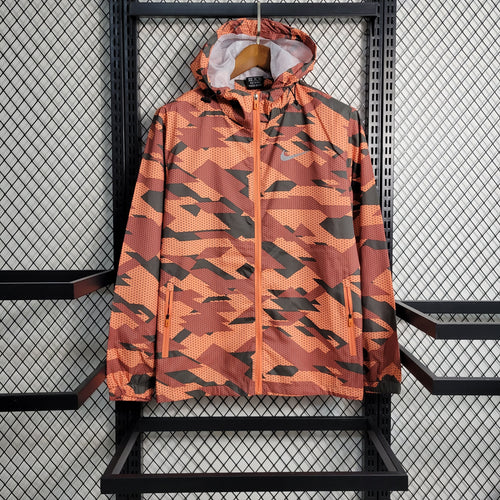 Jaqueta Corta-Vento Nike Camuflada 23/24