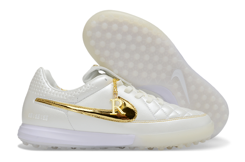 Nike Tiempo R10 - Society