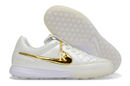 Nike Tiempo R10