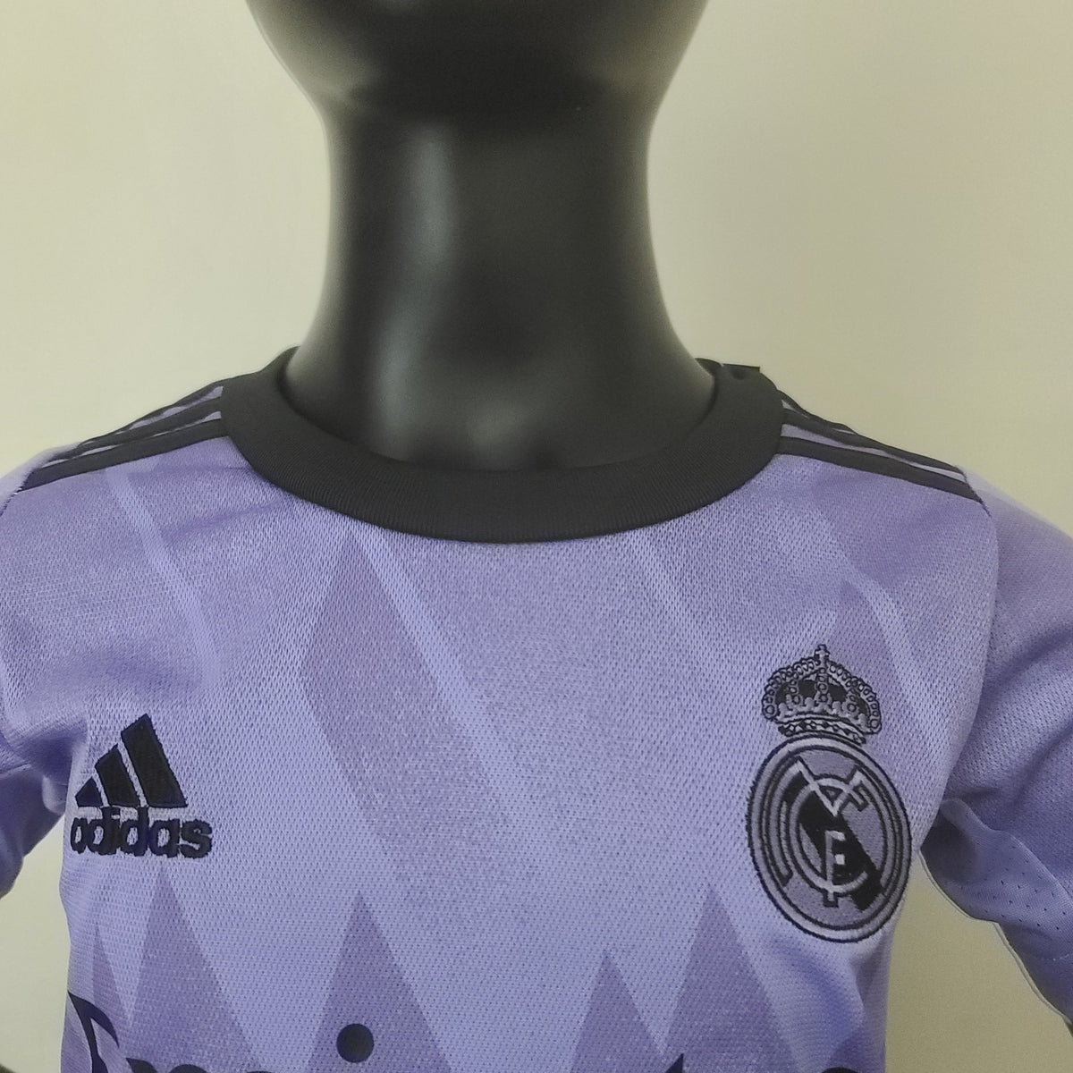 Kit Infantil Reserva Real Madrid 22/23