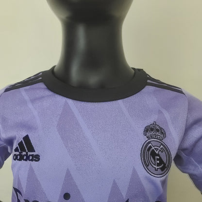 Kit Infantil Reserva Real Madrid 22/23