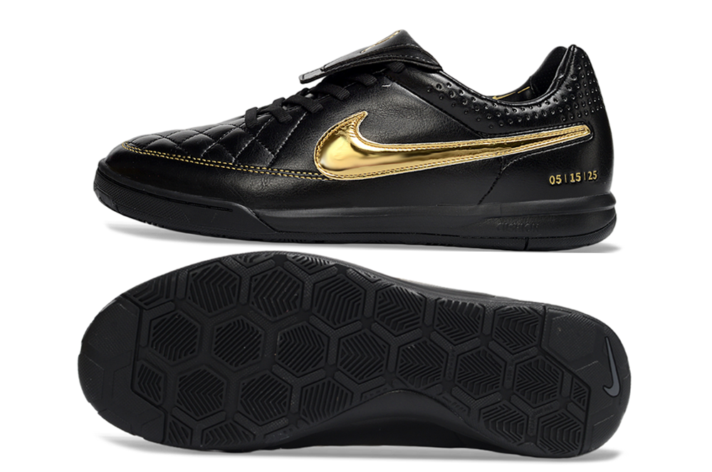 Nike Tiempo R10 preta com dourado