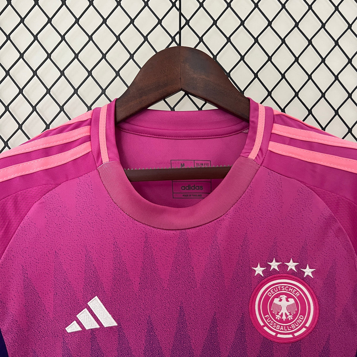 Camisa Alemanha Fora de Casa 24/25 - Versão Feminina
