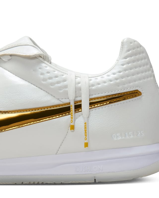 Nike Tiempo R10 futsal