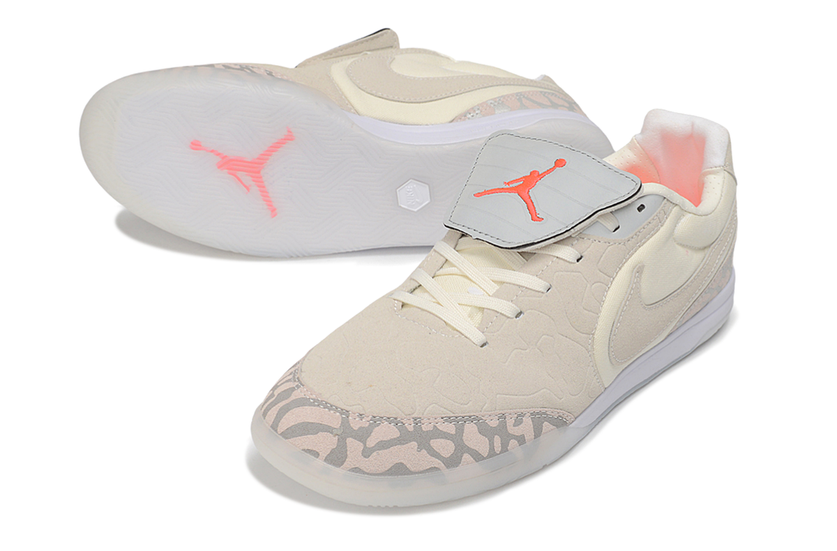 Nike Tiempo Street Gato - Edição Especial