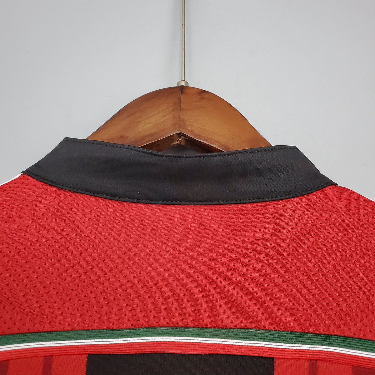 Camisa Titular Milan 14/15 - Versão Retrô