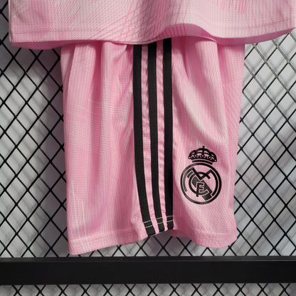Kit Infantil Real Madrid Rosa 22/23