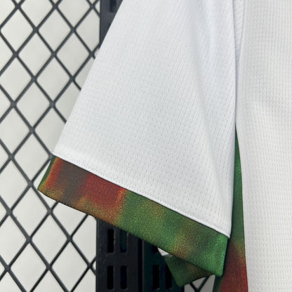 Camisa da Seleção de Portugal Edição Especial 2026/27 - Puma Torcedor Masculina - Branca/Verde