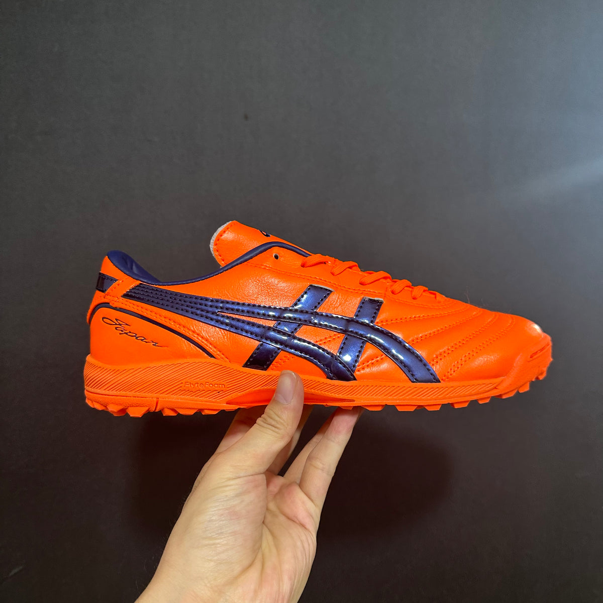 Asics Japão - Sociedade
