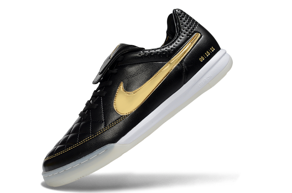 Nike Tiempo R10