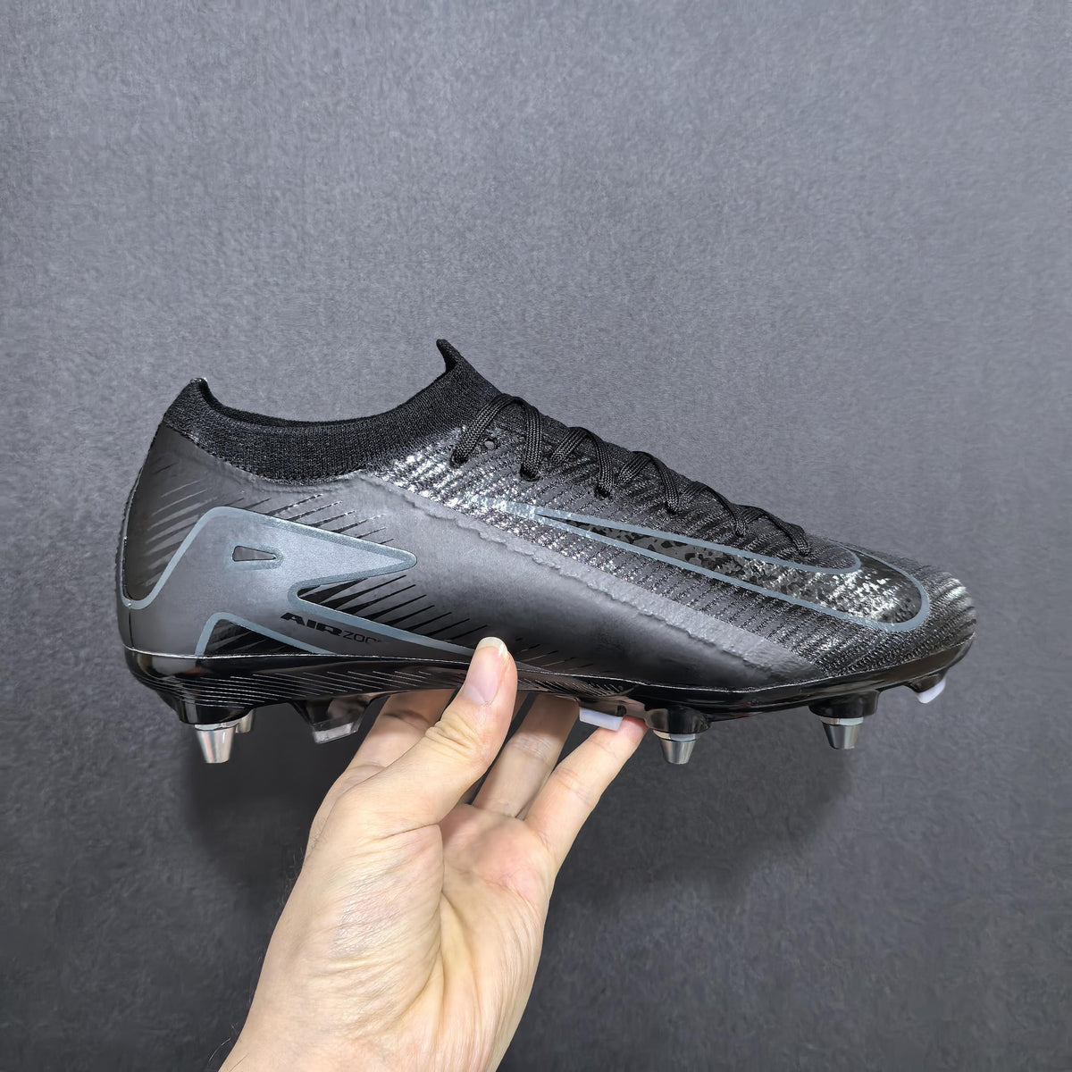 Nike Mercurial - Travas Mistas