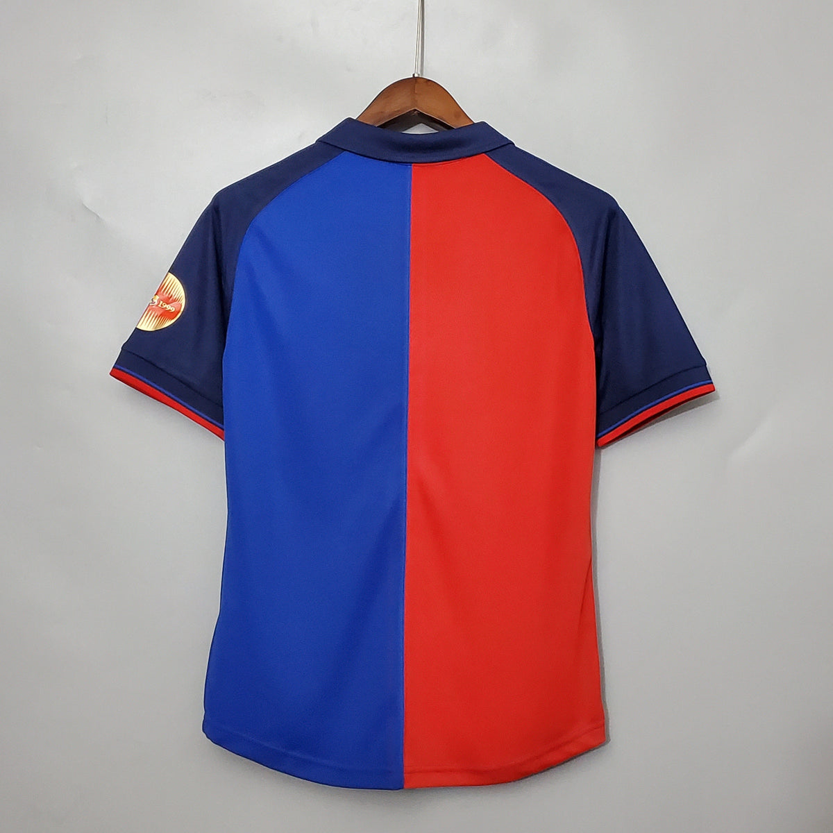 Camisa Barcelona Edição Comemorativa 100 Anos - Versão Retrô