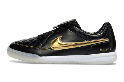 Nike Tiempo R10