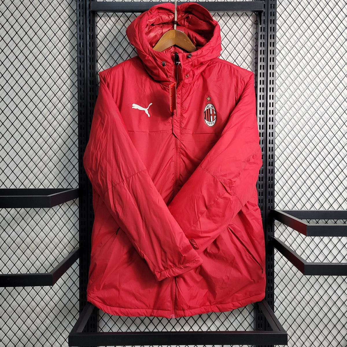 Jaqueta Bobojaco AC Milan 23/24 - Puma Vermelha