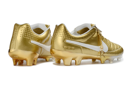 Nike Tiempo R10 Dourada