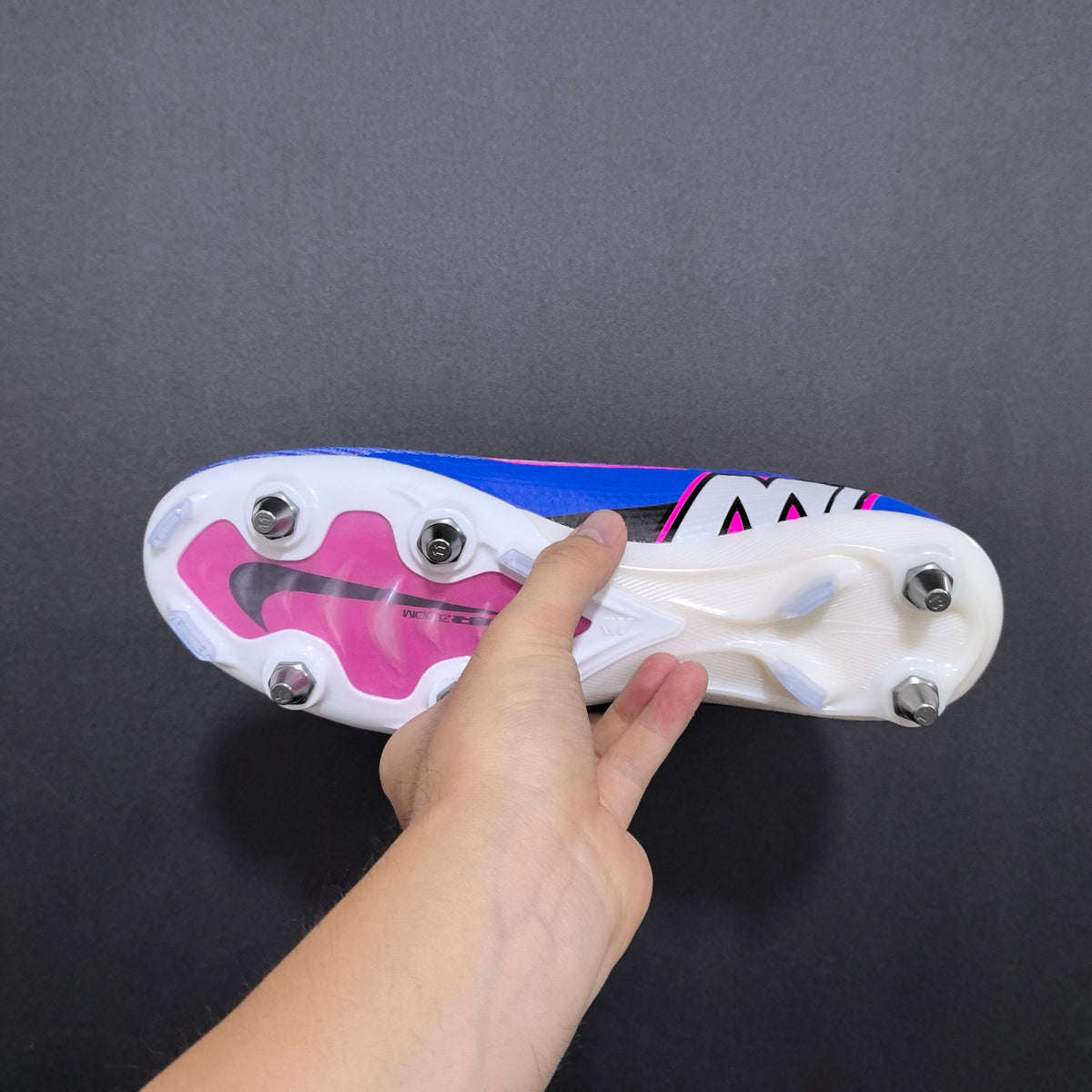 Nike Mercurial - Travas Mistas