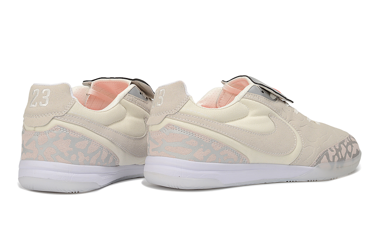 Nike Tiempo Street Gato - Edição Especial