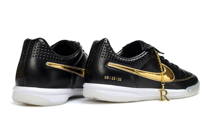 Nike Tiempo R10