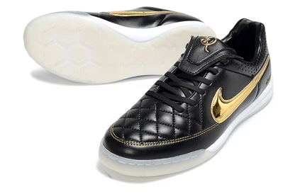 Nike Tiempo R10