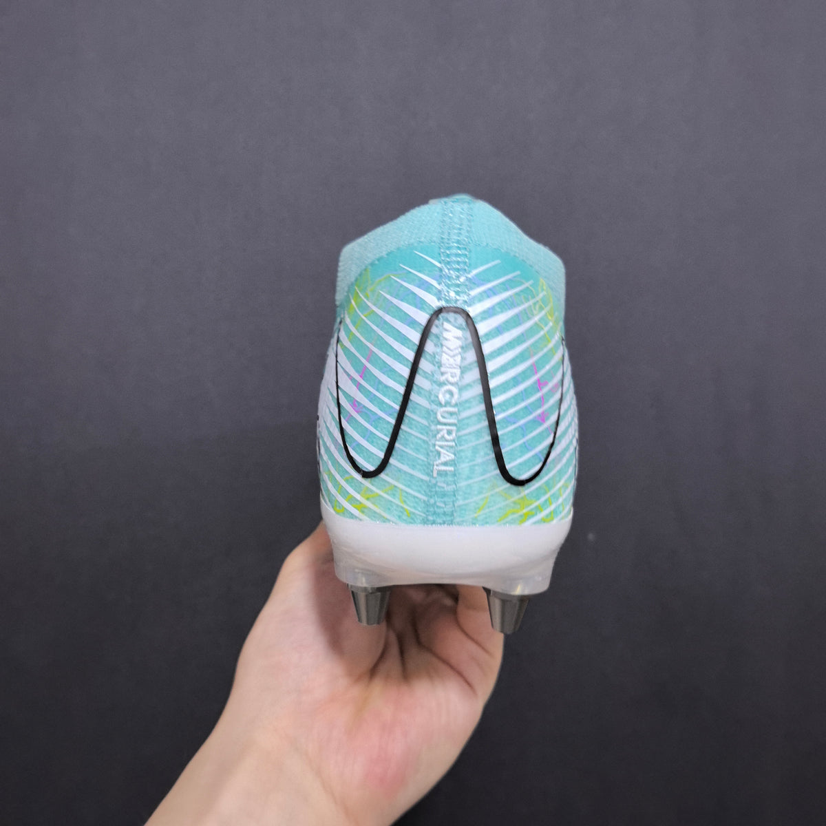 Nike Mercurial - Travas Mistas