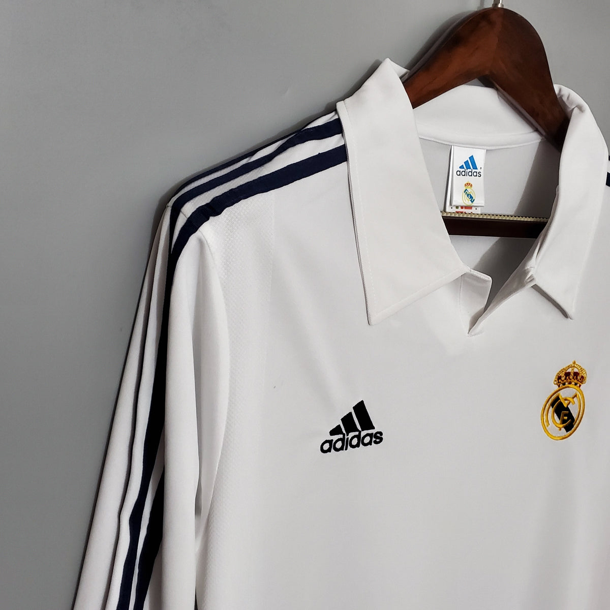 Camisa Titular do Real Madrid 2002 - Versão Retrô Manga Comprida