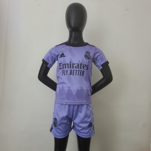 Kit Infantil Reserva Real Madrid 22/23