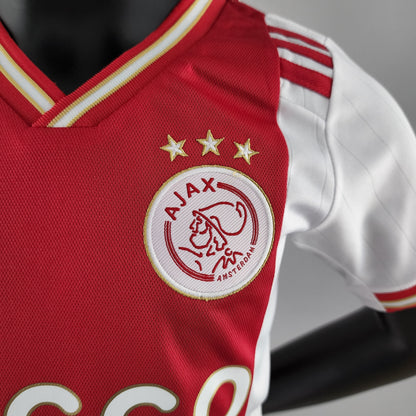 Kit Infantil Titular Ajax 22/23