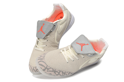 Nike Tiempo Street Gato - Edição Especial
