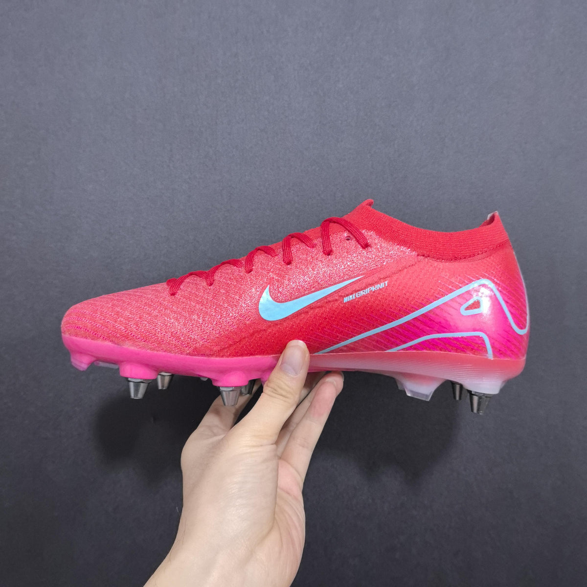 Nike Mercurial - Travas Mistas