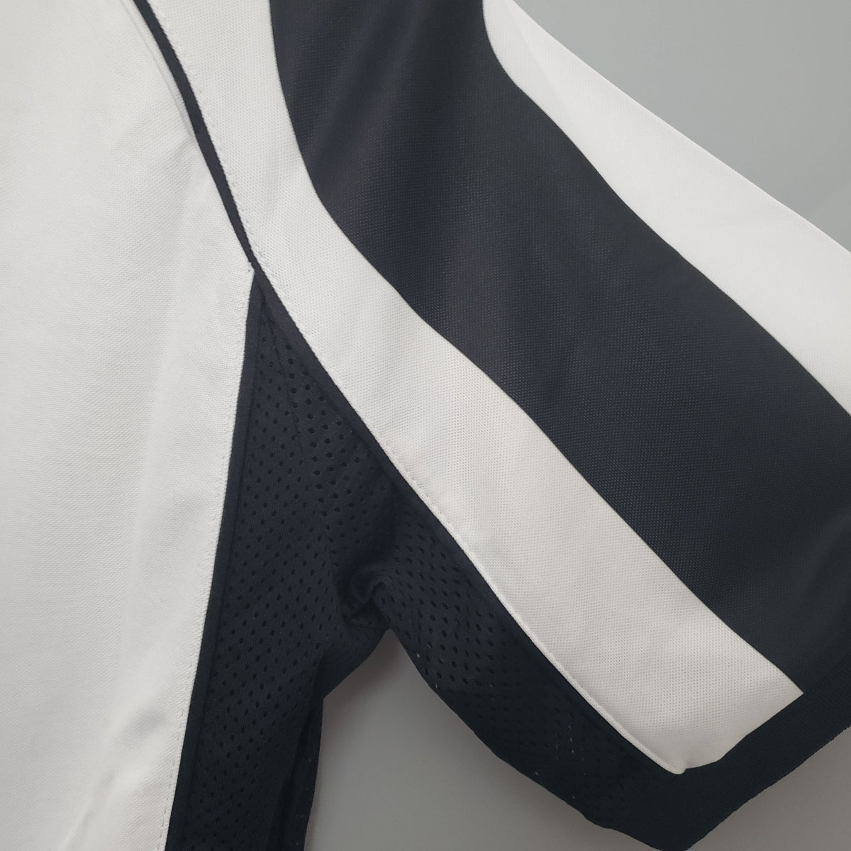 Camisa Titular da Juventus 97/98 - Versão Retrô