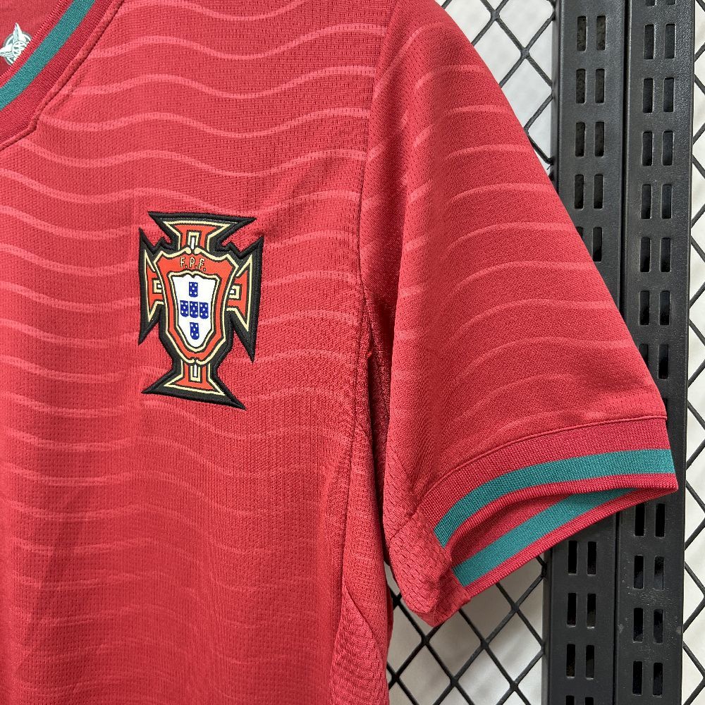 Camisa Seleção Portugal Home 2026/27 - Puma Torcedor Masculina - Vermelha/Verde