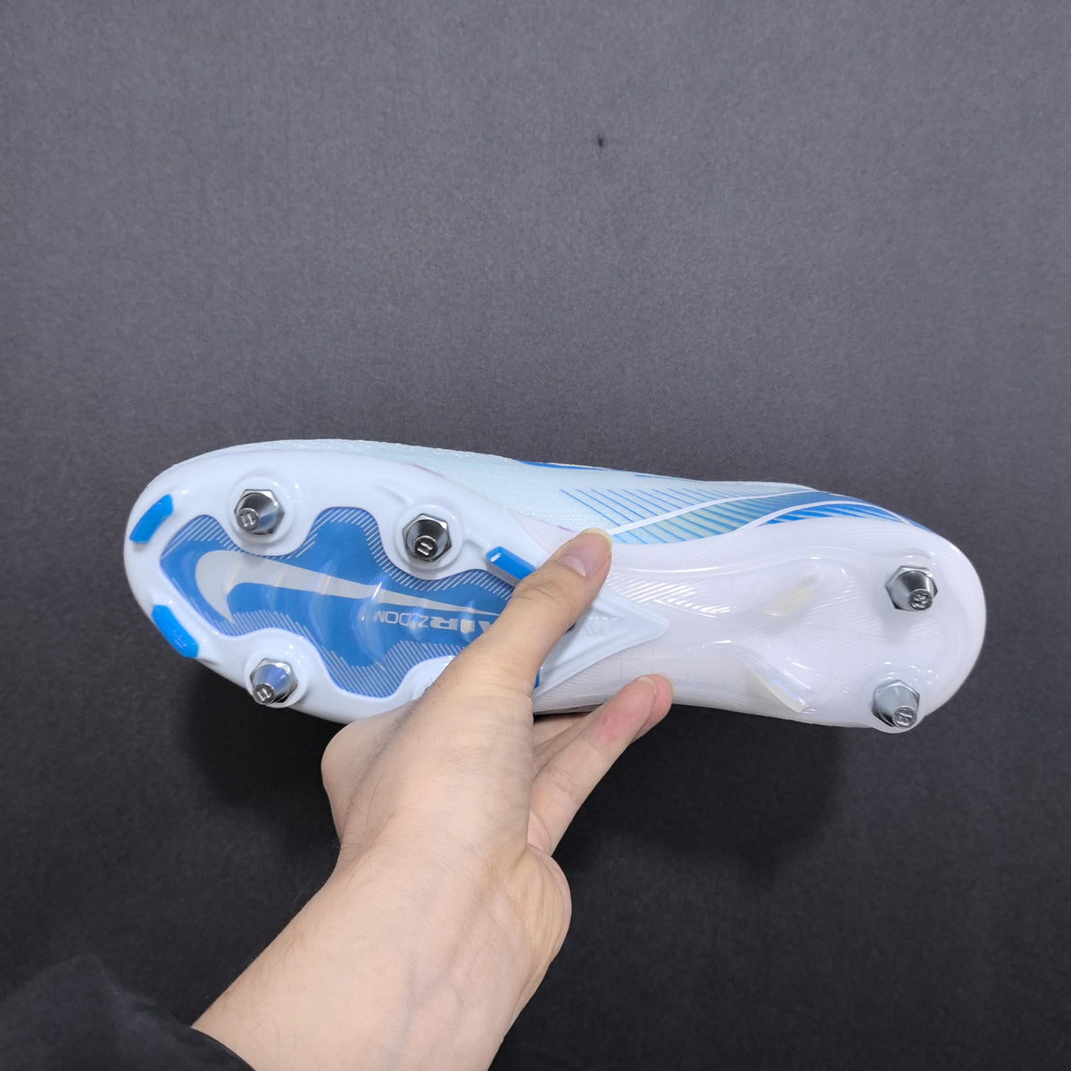 Nike Mercurial - Travas Mistas