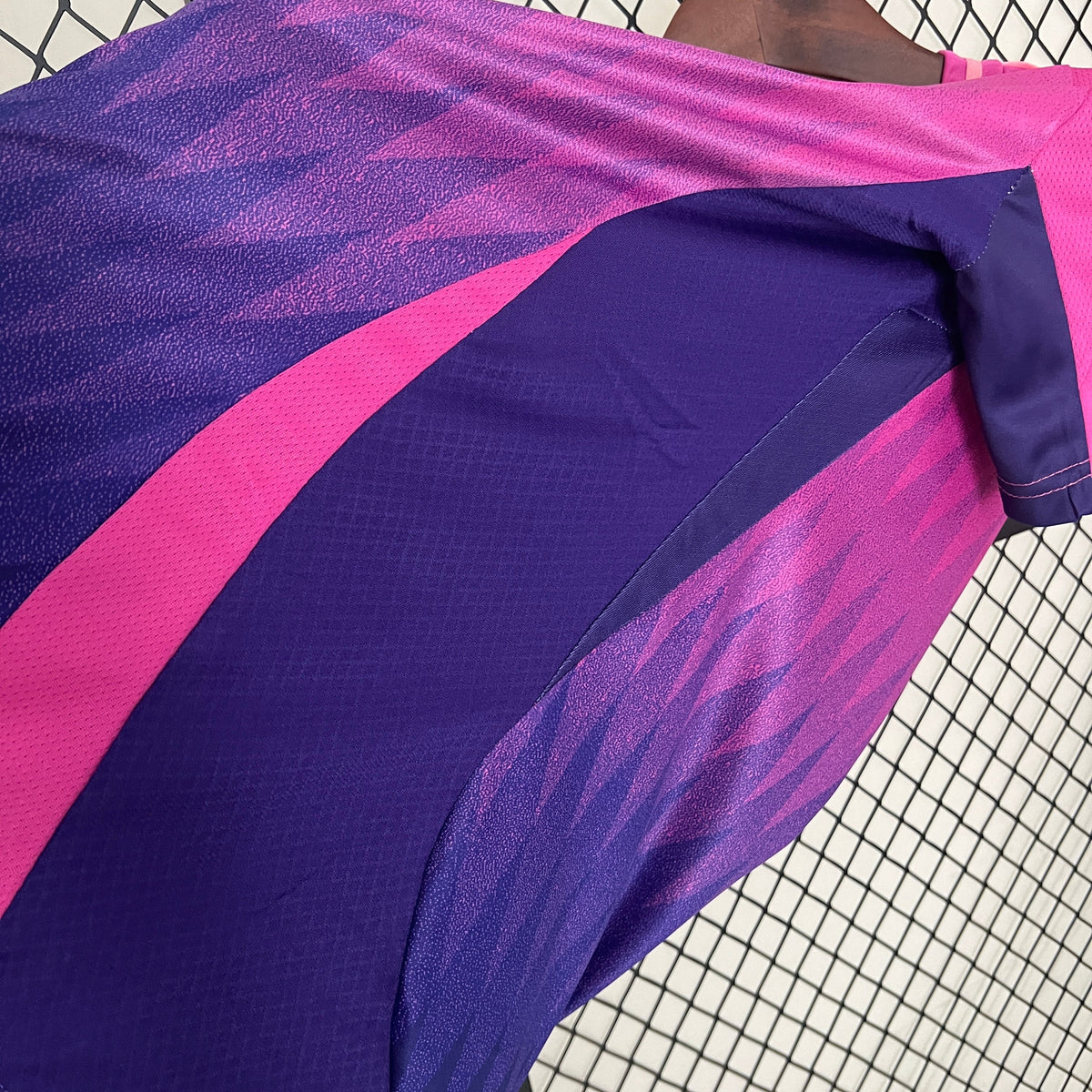 Camisa Alemanha Fora de Casa 24/25 - Versão Feminina