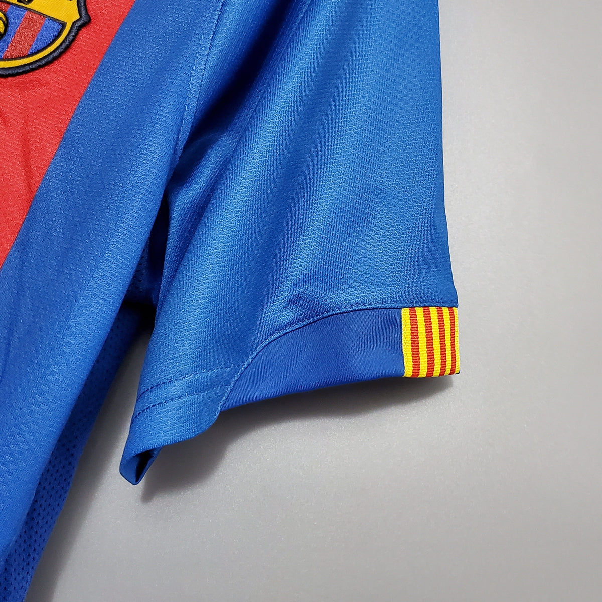 Camisa Titular do Barcelona 06/07 - Versão Retrô