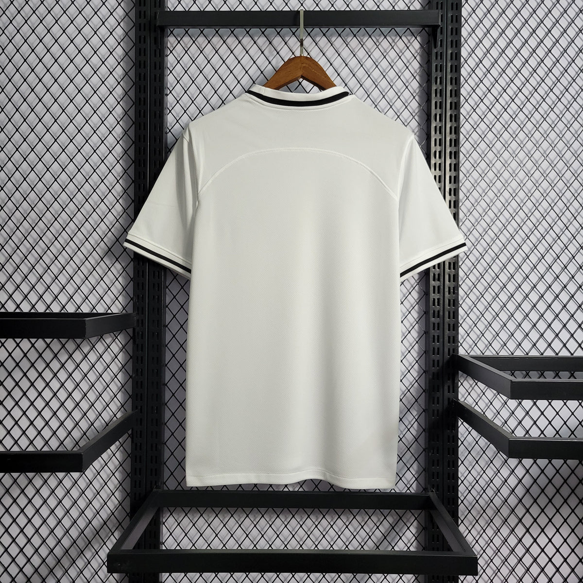 Camisa Reserva Frankfurt 22/23 - Versão Torcedor