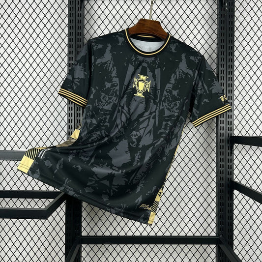 Camisa Seleção Portugal Edição Especial 2026/27 - Torcedor Masculina - Preta/Dourada